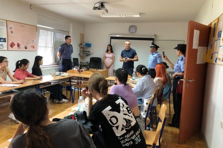 Slika /PU_ZG/slike/PUZ/2019/SRPANJ/Kineski studenti 180719/foto 3.jpg